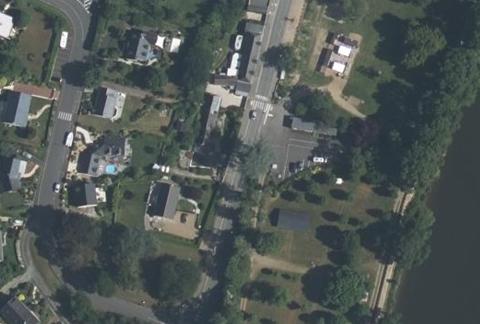 Vue aérienne du Camping les Rives de Mayenne à Montreuil-Juigné
