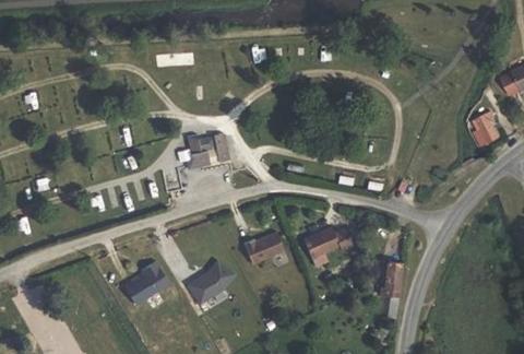 Vue aérienne du Camping Municipal de la Trézée à Ouzouer-sur-Trézée