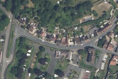 Vue aérienne du Camping Municipal du Château à Falaise