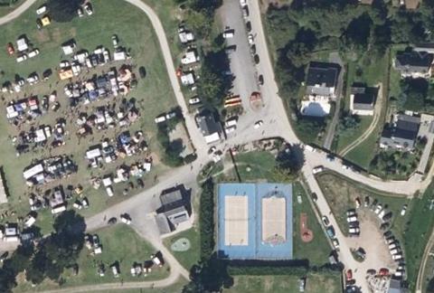 Vue aérienne du Camping Municipal le Roch Vetur à Le Tour-du-Parc