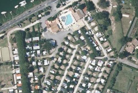 Vue aérienne du Camping Neptune à Agde