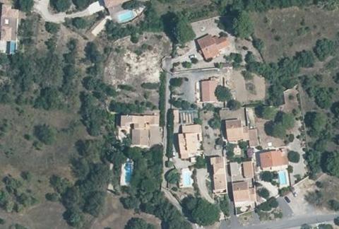 Vue aérienne du Camping Résidentiel la Pinède à Castelnau-de-Guers