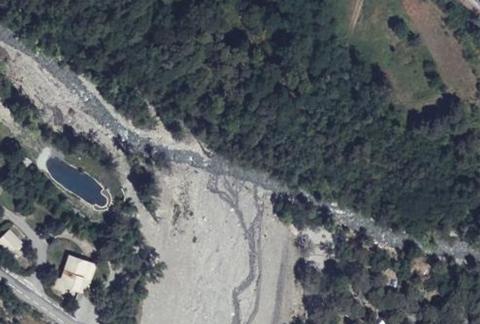 Vue aérienne du Camping Saint James les Pins à Guillestre
