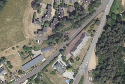 Vue aérienne du Camping Sandaya la Ribeyre à Murol