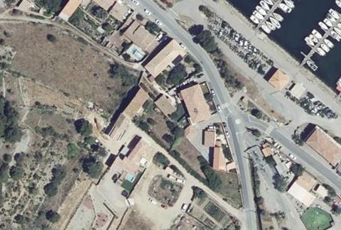 Vue aérienne du Camping Seasonova  Barberousse à Gruissan