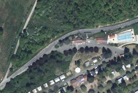 Vue aérienne du Camping Seasonova Val de Coise à Saint-Galmier