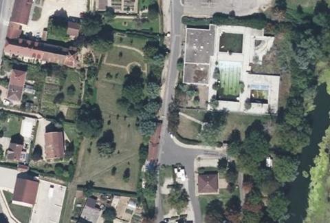 Vue aérienne du Les Trois Rivieres à Louhans