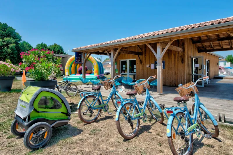 Photo du Flower Camping Bel-Air, fournie par Glampings