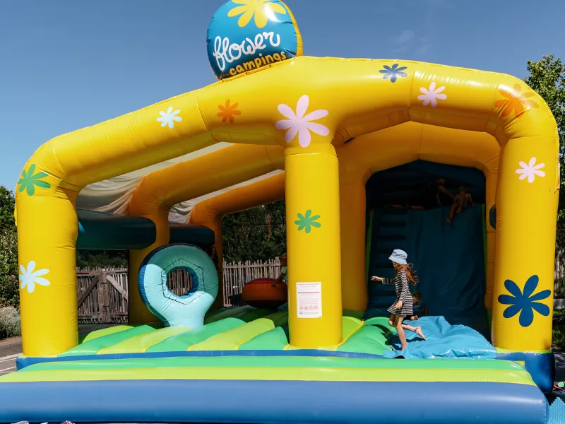 Photo du Camping Domaine de Ker Arno, fournie par Glampings