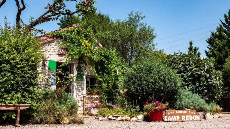 Photo du Camping Camp Redon, fournie par Glampings