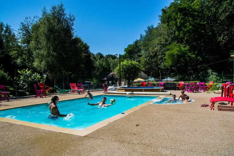 Photo du Camping les Bouleaux, fournie par Glampings