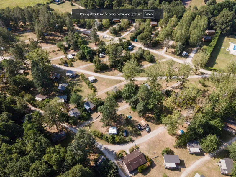 Photo du Camping Huttopia les Châteaux, fournie par Glampings