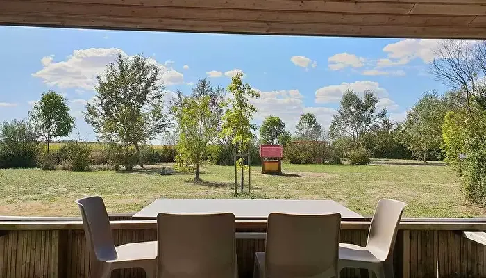 Photo du Camping l’Ile Cariot, fournie par JetCamp