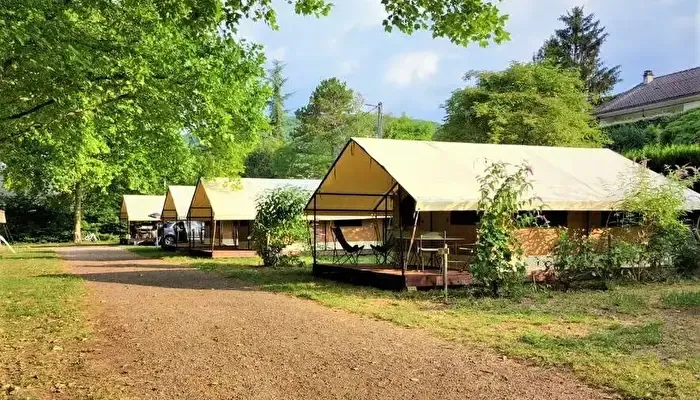 Photo du Camping les Premières Vignes, fournie par JetCamp