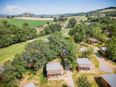 Camping Huttopia Cordes sur Ciel