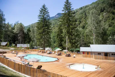 Camping Huttopia Bozel en Vanoise