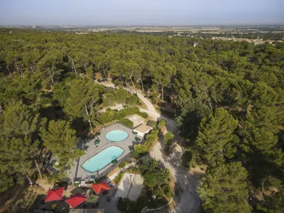 Camping Huttopia Fontvieille