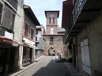 Photo : Porte Saint-Jacques à Saint-Jean-Pied-de-Port
