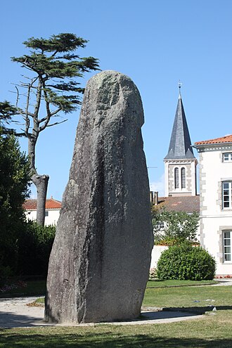 Photo : Menhir du Camp de César