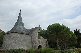 Photo : La chapelle et le village de Prigny