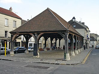 Photo : Halle de Luzarches