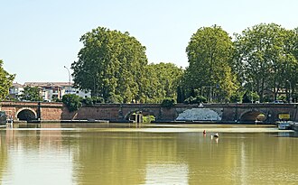 Photo : Bas-Relief de Francois Lucas aux Ponts-Jumeaux