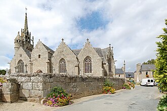 Photo : Eglise Notre-Dame-de-Trédrez et son enclos paroissial