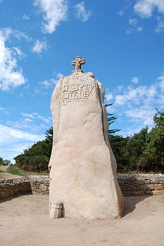 Photo : Menhirs et chapelles