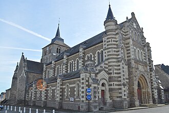 Photo : Église Saint-Pierre de Chemillé