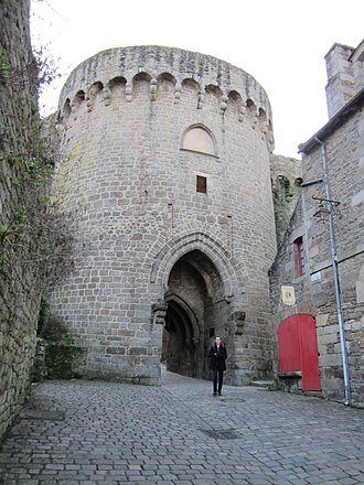 Photo : Les Remparts de Dinan : Front Nord et Chemin de Ronde