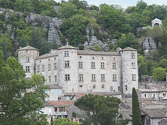 Photo : Vogüé : village de caractère